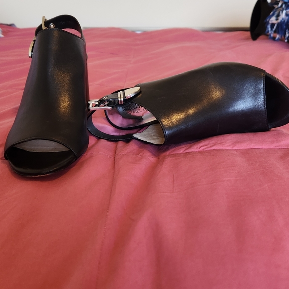 MICHAEL Michael Kors Slingback, Open-toe Mules - Picture 3 of 7